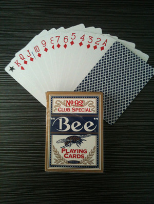 奇拉魔术店专售原装美国小蜜蜂92魔术牌,新款魔术扑克